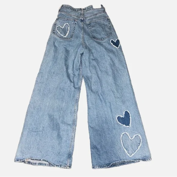 Social Tourist Ultra Highrise Baggy Wide Heart Patch Jeans - Picture 3 of 10